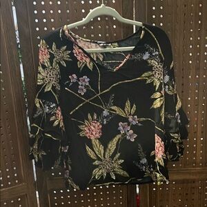 Unique Spectrum Relaxed‎ Graphic Blouse